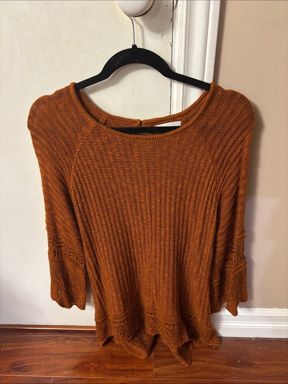 Ribbed Knit Bell-Sleeve Sweater - Rust
